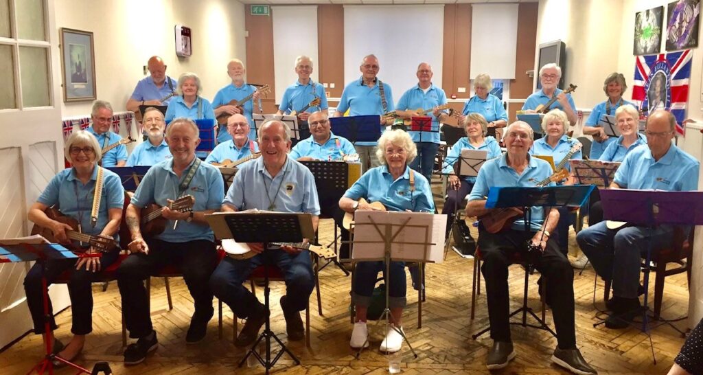 Picture of ukulele players