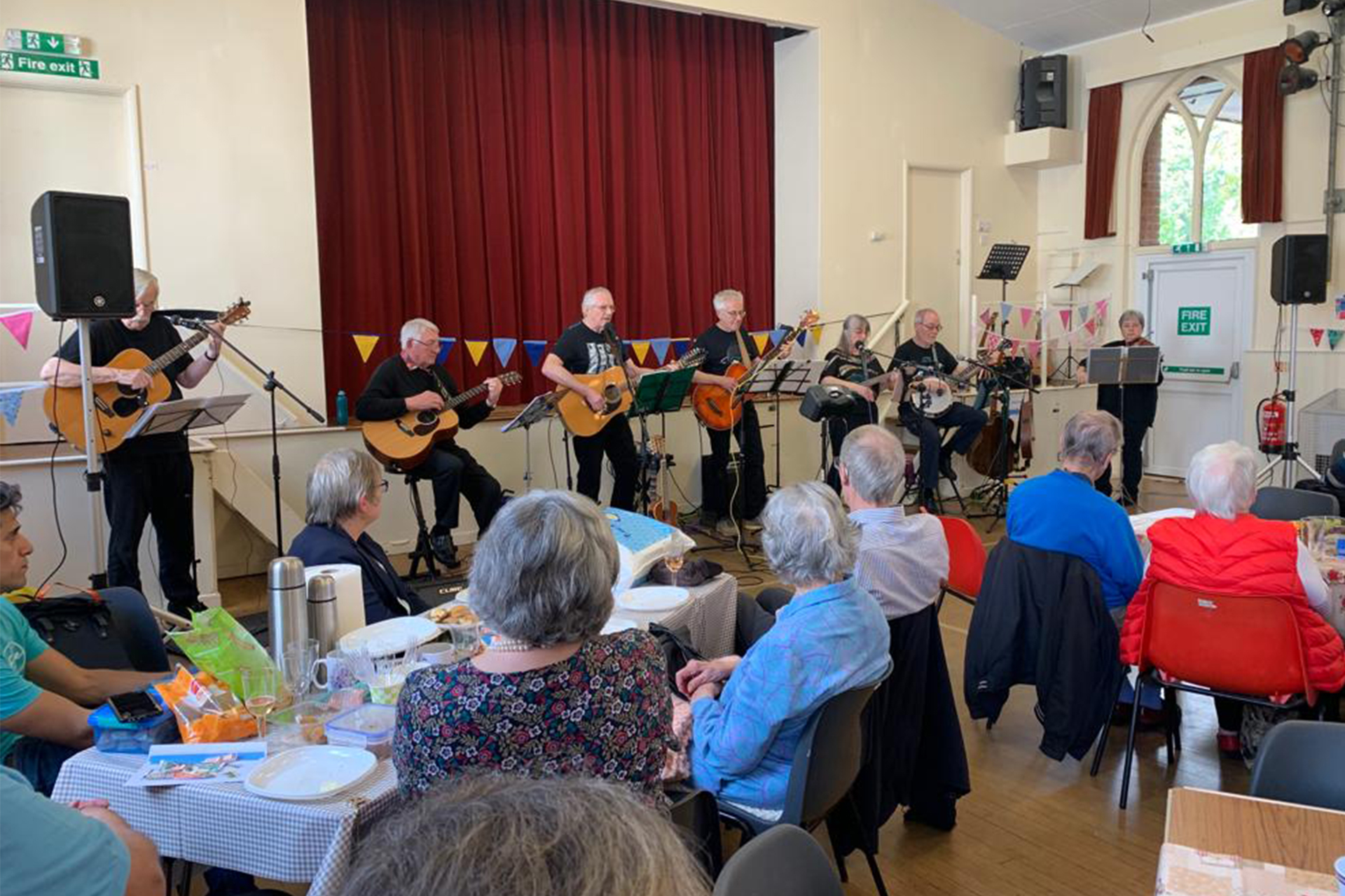 Picture of Hootenanny group